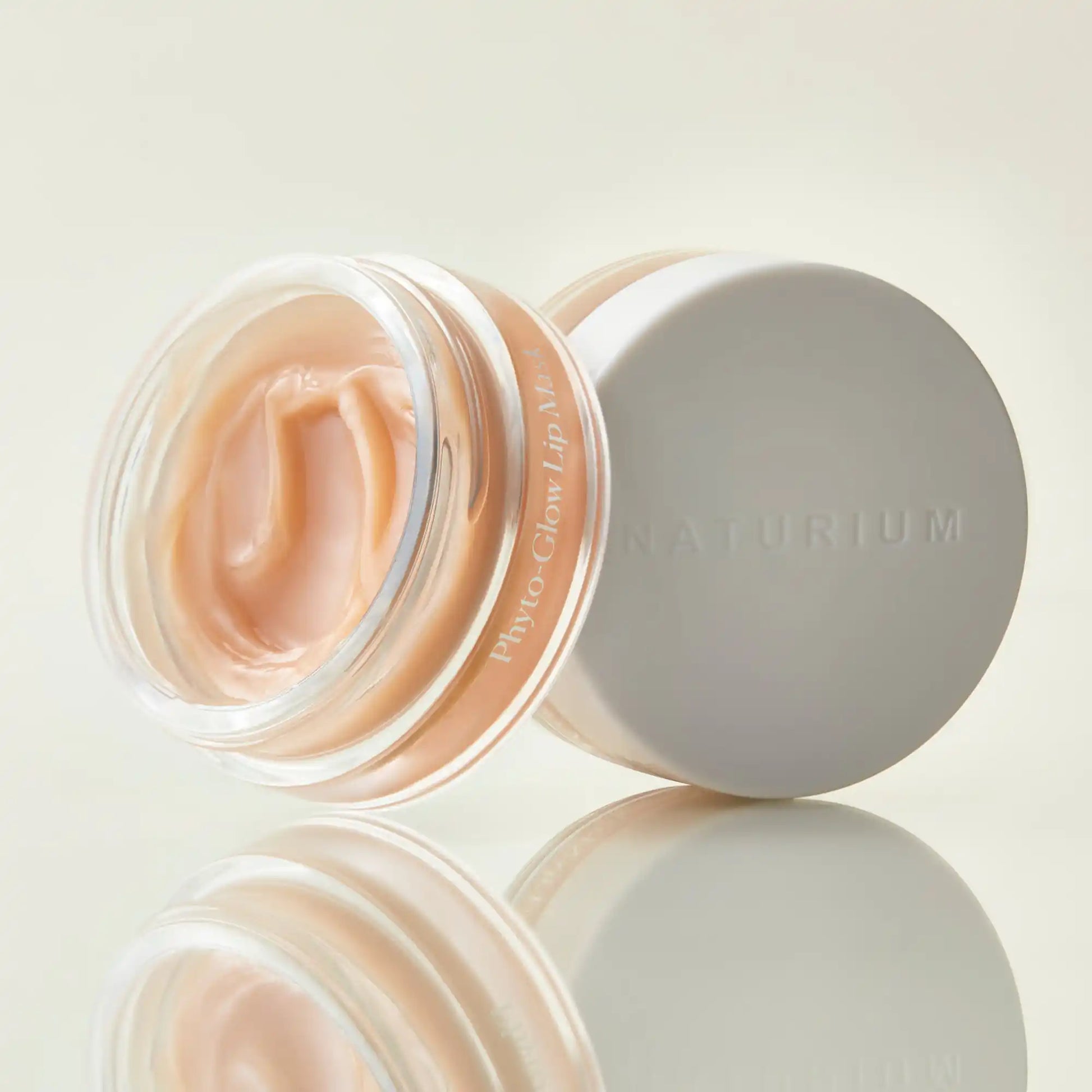 phyto-glow-lip-mask-v3 phyto-lipmask_0607-crop.webp
