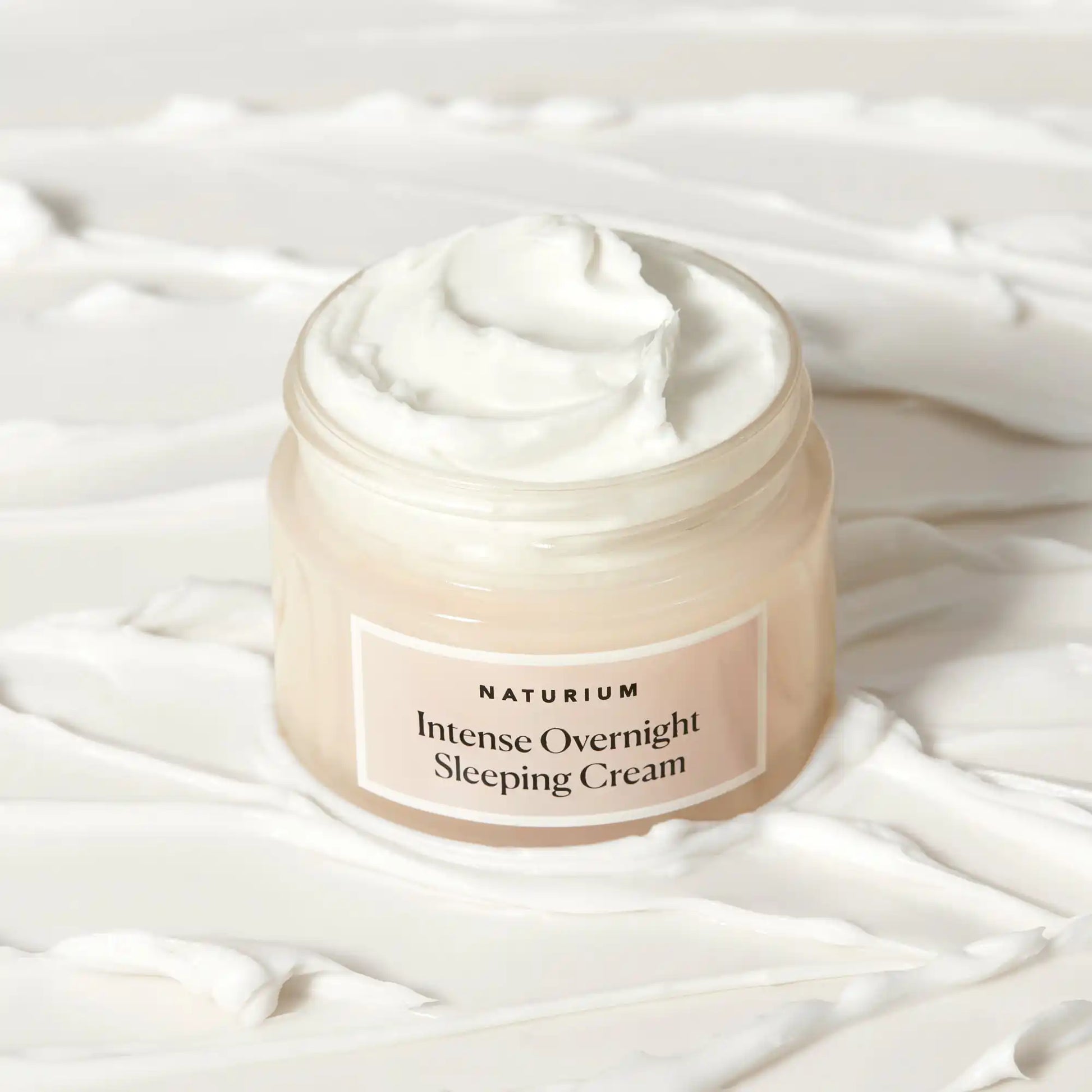 intense-overnight-sleeping-cream-a8 sleepingcream_0880-crop_1.webp